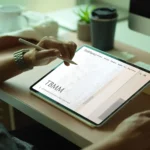 Tablet üzerinde minimal website tasarımı