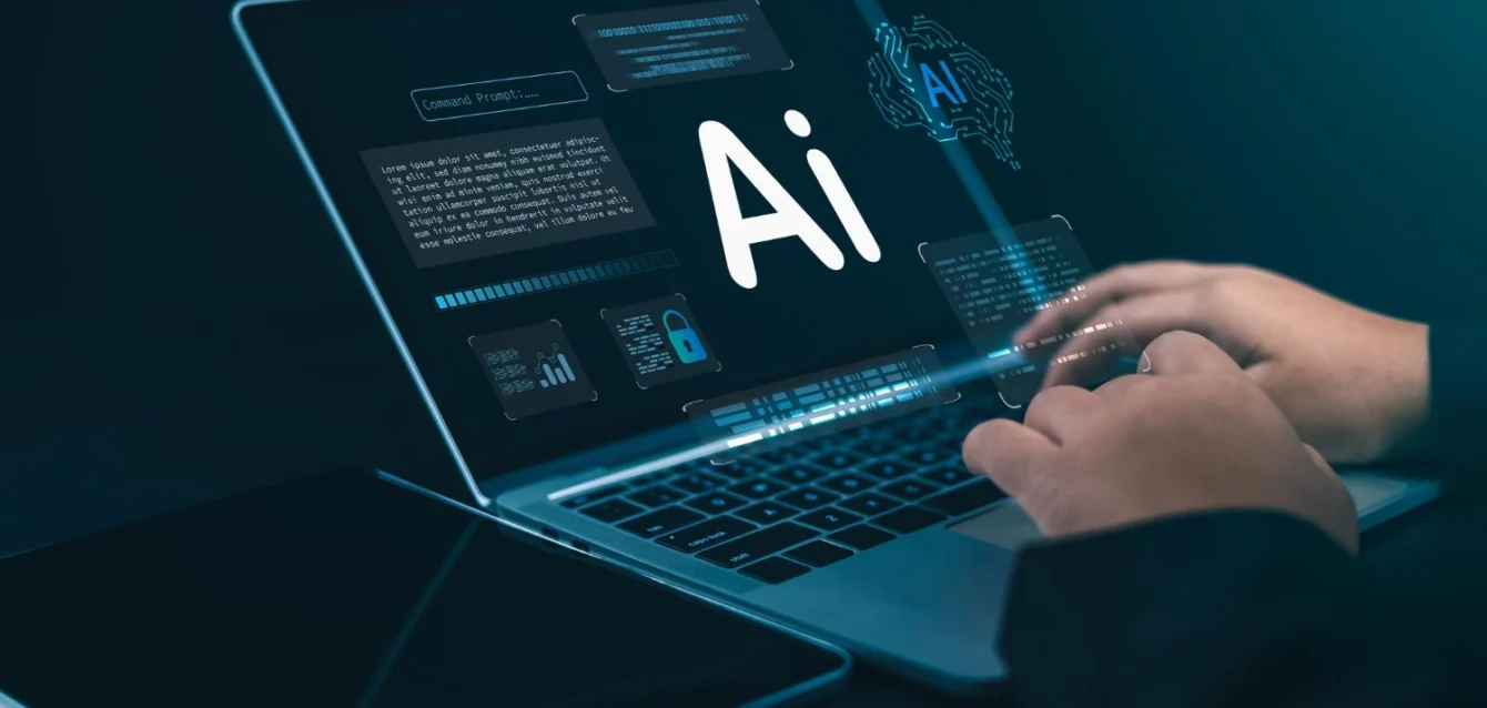 Holografik AI Arayüzlü Laptop — Görsel Üretim