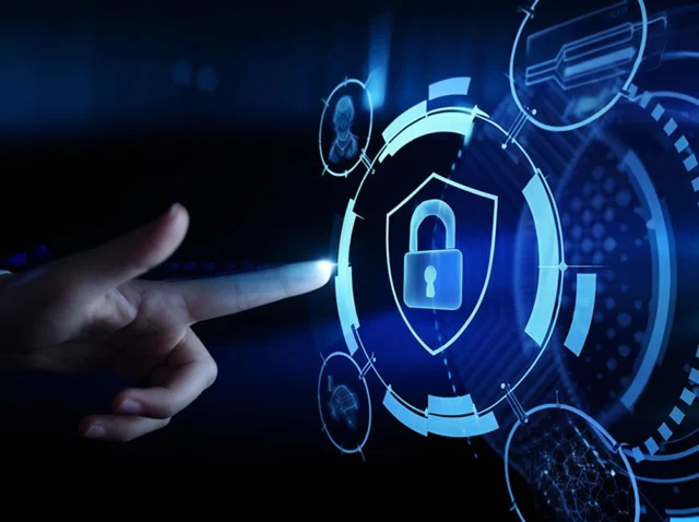 Web tarayıcısında kilit simgesi ile güvenli HTTPS bağlantısı görünümü